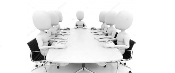 pessoas em volta da mesa